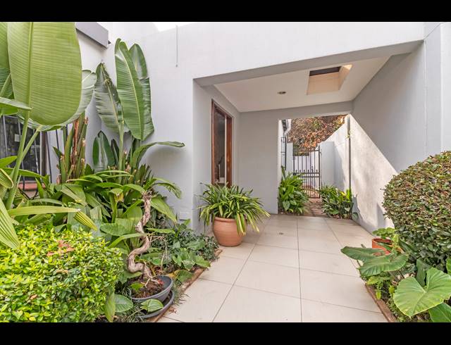 3 BEDROOM CLUSTER RENTED IN SANDOWN
